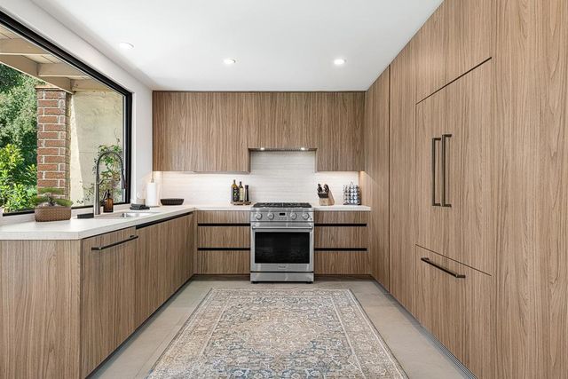 331 Gran Via, Palm Desert, CA 92260