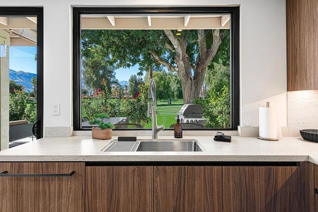 331 Gran Via, Palm Desert, CA 92260