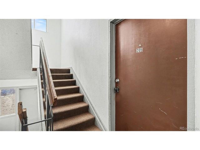 10211 Ura Ln 9-205, Thornton, CO 80260