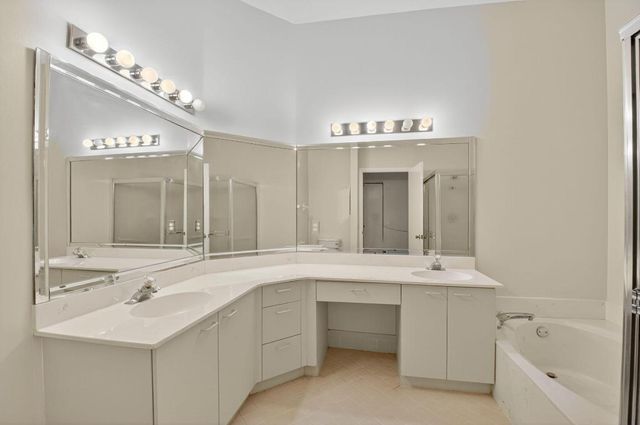 5136 Floria Drive N, Boynton Beach, FL 33437