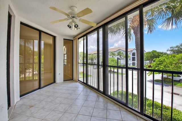 5136 Floria Drive N, Boynton Beach, FL 33437