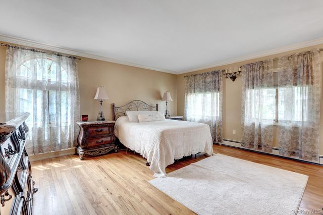 15 Denise Lane, Hauppauge, NY 11788