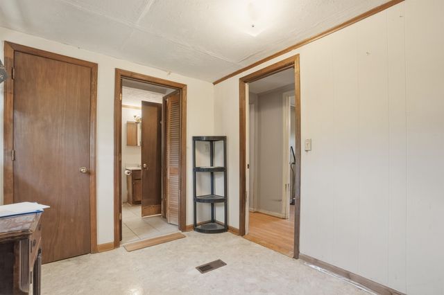 1360 Old Mill Road, Campobello, SC 29322