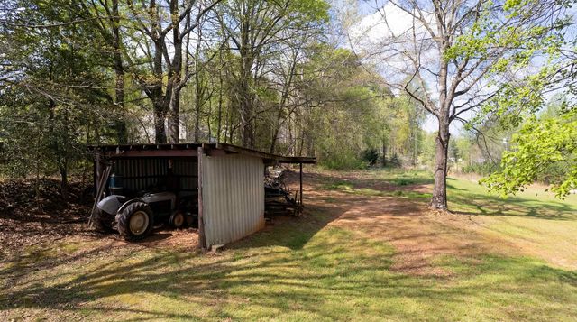 1360 Old Mill Road, Campobello, SC 29322