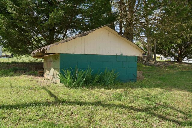 1360 Old Mill Road, Campobello, SC 29322