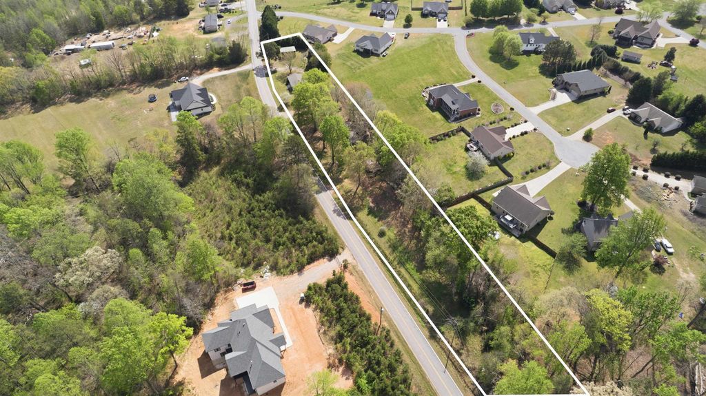 1360 Old Mill Road, Campobello, SC 29322