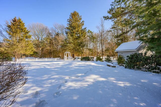 39 Spruce Run Drive, Brewster, MA 02631