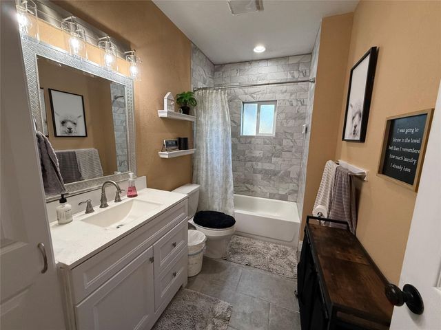 212 W Jordan, Alvin, TX 77511