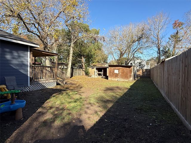 212 W Jordan, Alvin, TX 77511