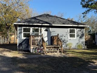 212 W Jordan, Alvin, TX 77511