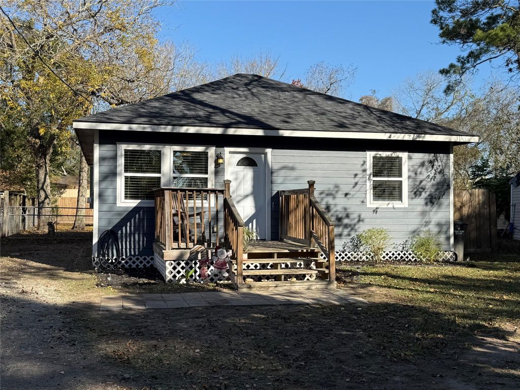 212 W Jordan, Alvin, TX 77511