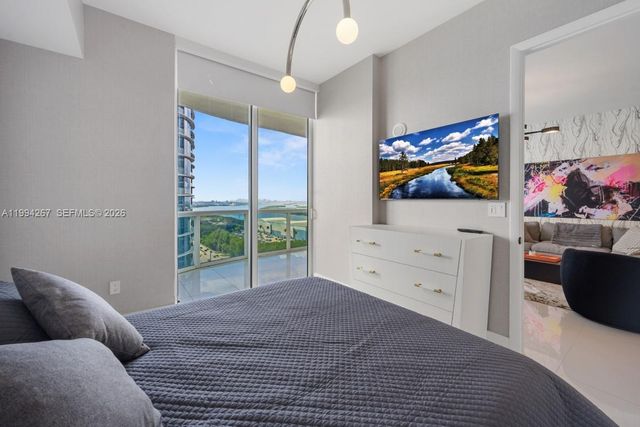 15811 Collins Ave 2002, Sunny Isles Beach, FL 33160