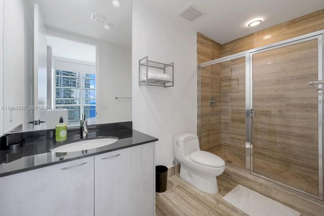 15811 Collins Ave 2002, Sunny Isles Beach, FL 33160