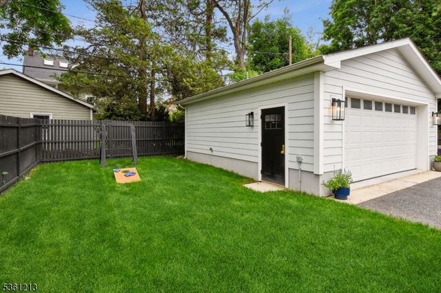 12 Clairidge Ct, Montclair Twp., NJ 07042