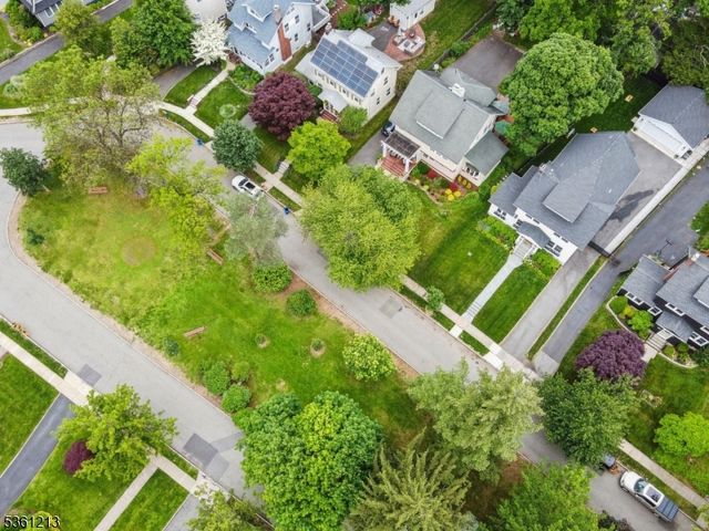 12 Clairidge Ct, Montclair Twp., NJ 07042