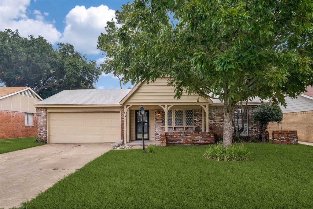 614 Debra Drive, Mesquite, TX 75149