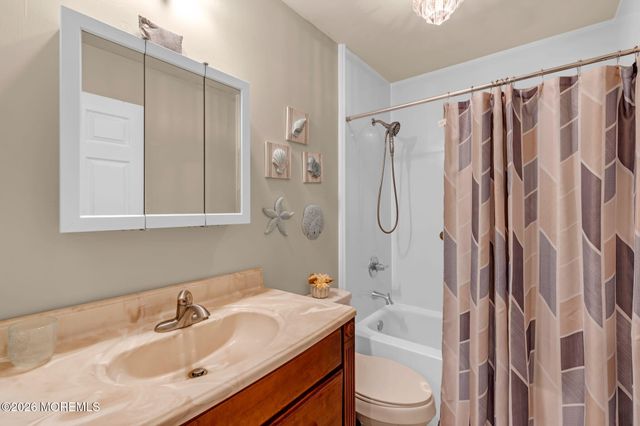 108 Edinburgh Lane C, Lakewood, NJ 08701