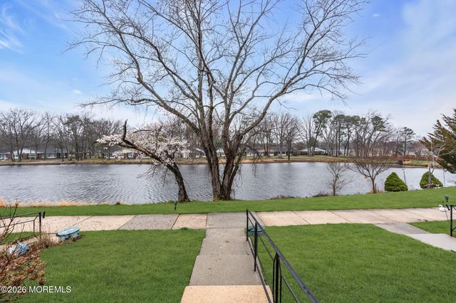 108 Edinburgh Lane C, Lakewood, NJ 08701