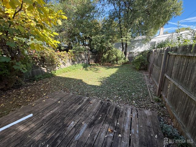 43 Crampton Avenue, Woodbridge Proper, NJ 07095