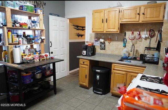 13 Reid Street, South River, NJ 08882