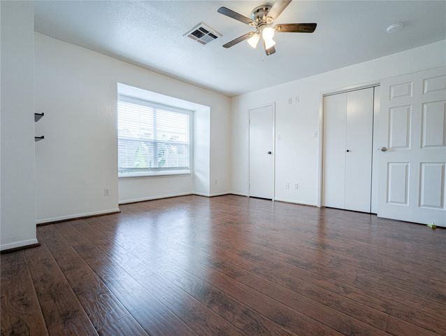 7925 Knight Road, Houston, TX 77054