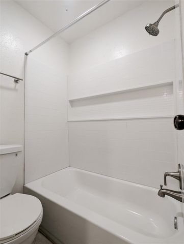 7925 Knight Road, Houston, TX 77054