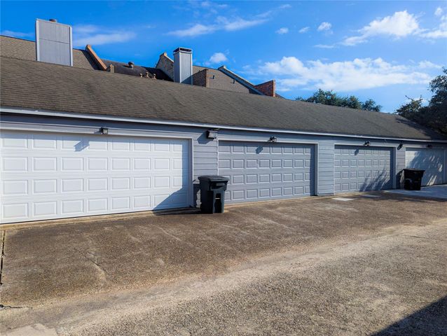 7925 Knight Road, Houston, TX 77054