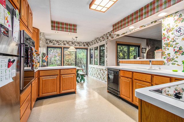 46308 Royal Avenue, New Buffalo, MI 49117