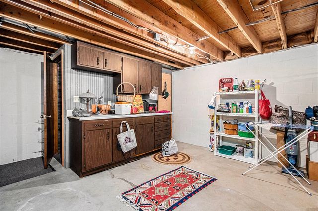 46308 Royal Avenue, New Buffalo, MI 49117