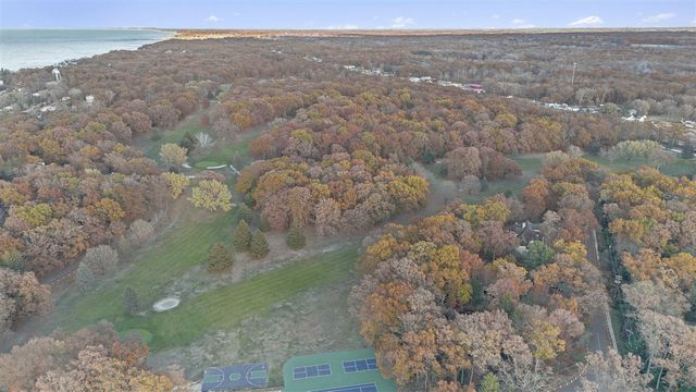 46308 Royal Avenue, New Buffalo, MI 49117