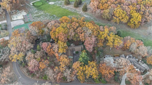 46308 Royal Avenue, New Buffalo, MI 49117