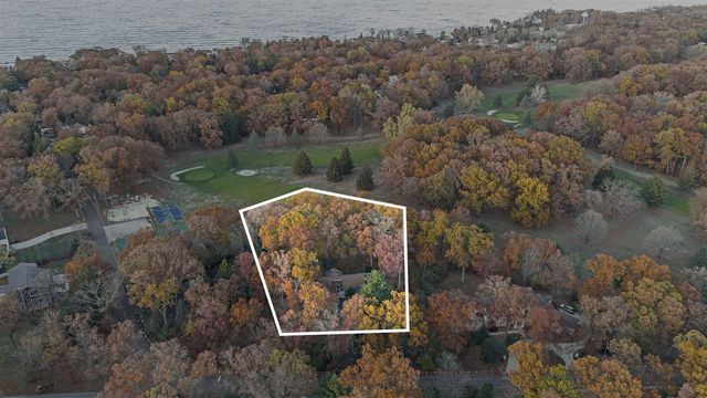 46308 Royal Avenue, New Buffalo, MI 49117