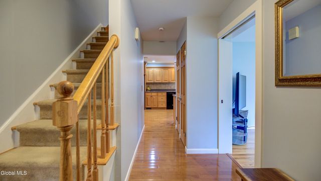 4328 Buckingham Drive, Niskayuna, NY 12304