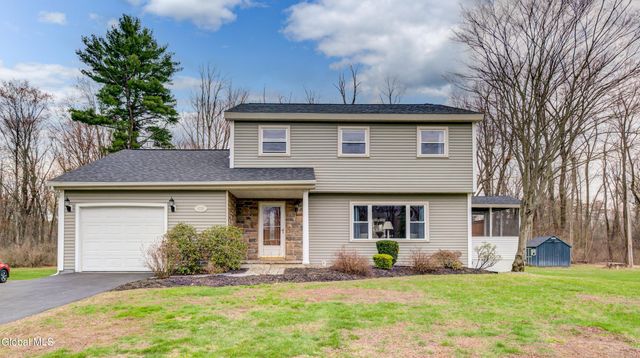 4328 Buckingham Drive, Niskayuna, NY 12304