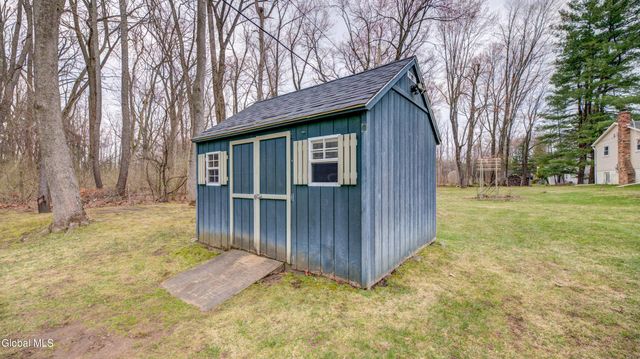 4328 Buckingham Drive, Niskayuna, NY 12304