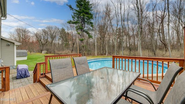 4328 Buckingham Drive, Niskayuna, NY 12304