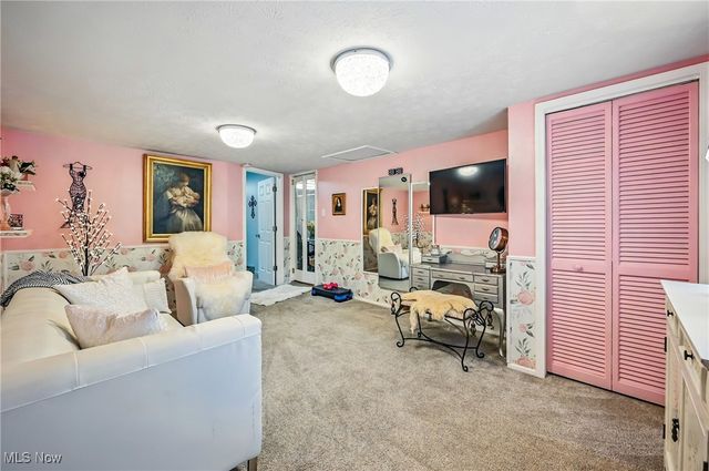 245 North Road, Niles, OH 44446