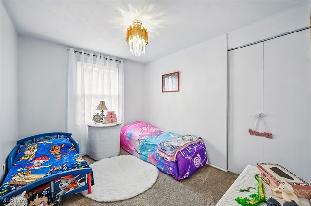 245 North Road, Niles, OH 44446