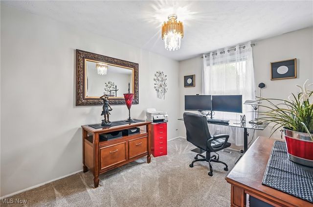 245 North Road, Niles, OH 44446