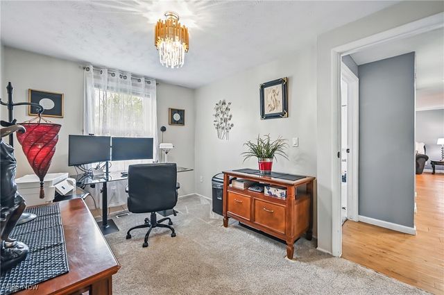 245 North Road, Niles, OH 44446