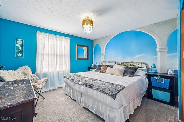 245 North Road, Niles, OH 44446