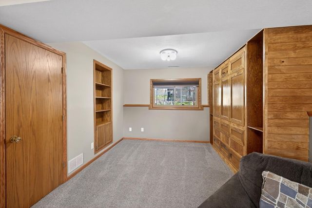 4415 Valley Drive NW, Rochester, MN 55901