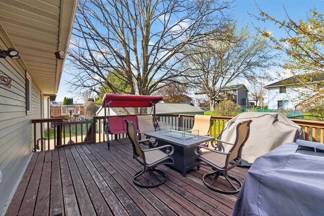 4415 Valley Drive NW, Rochester, MN 55901