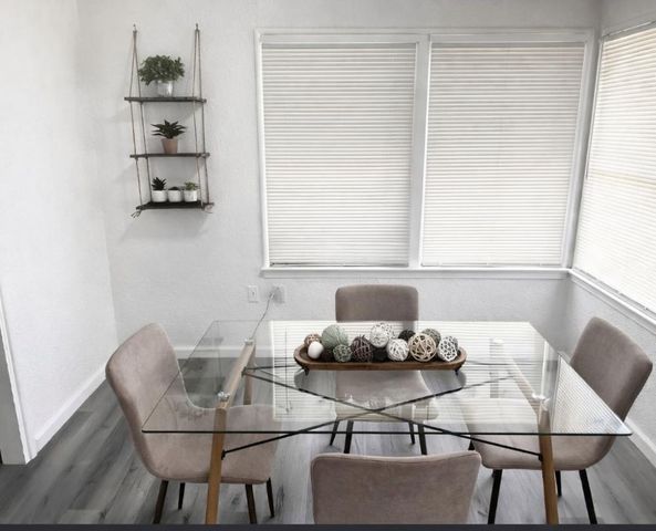 102 E Willamette Avenue, Fresno, CA 93706