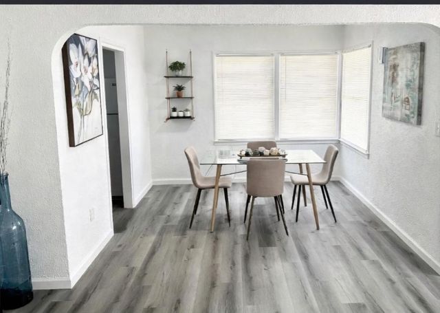 102 E Willamette Avenue, Fresno, CA 93706