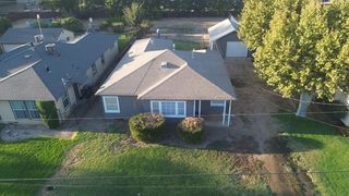 102 E Willamette Avenue, Fresno, CA 93706