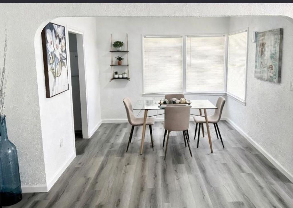 Image 8 of property listing at 102 E Willamette Avenue, Fresno, CA 93706