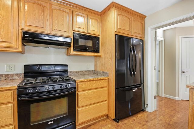 5689 Maywood Dr, Foresthill, CA 95631