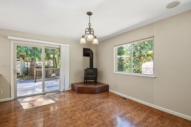 5689 Maywood Dr, Foresthill, CA 95631