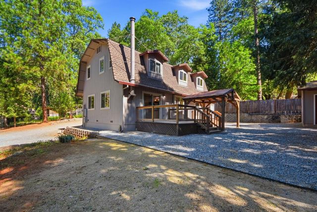 5689 Maywood Dr, Foresthill, CA 95631